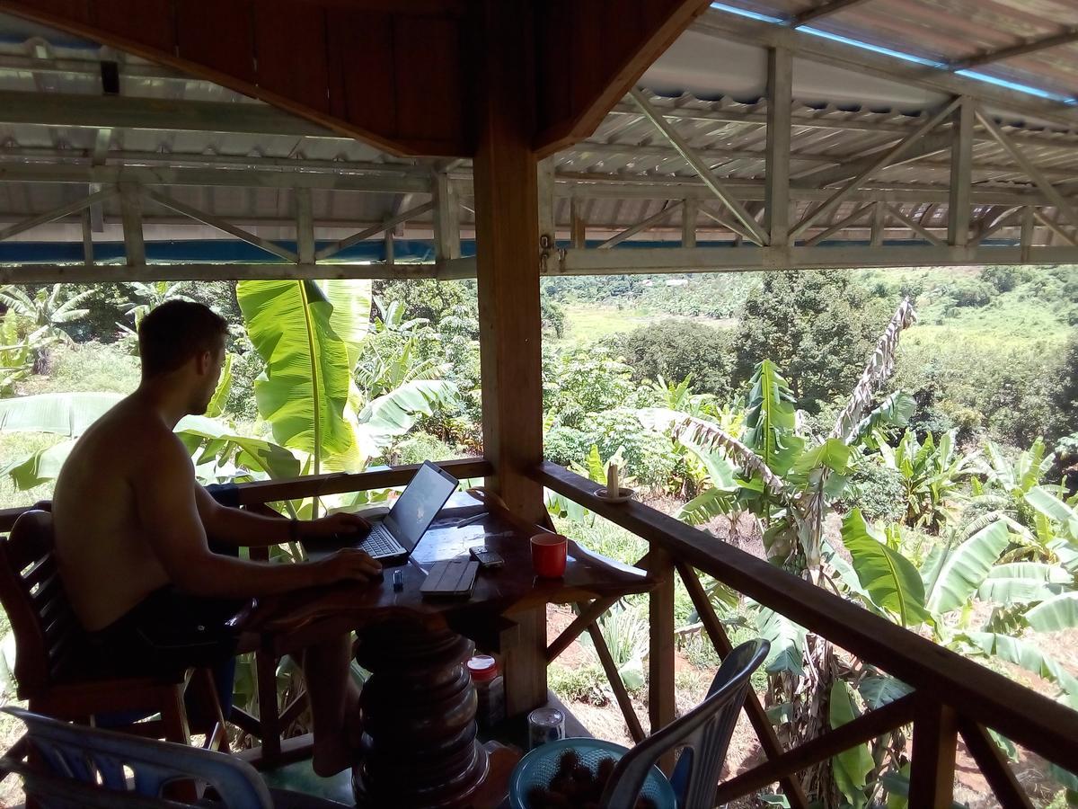Mr Pov Home Stay Banlung Εξωτερικό φωτογραφία
